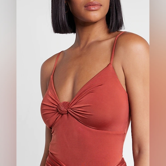 EXPRESS: Body Contour Compression Thong Bodysuit - Picture 5 of 7